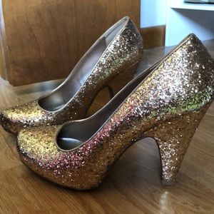 Gold Glittery Heels size 8/9